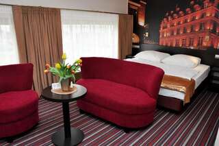 Отель Hotel Atrium Новы-Томысль Двухместный номер с 1 кроватью или 2 отдельными кроватями-7
