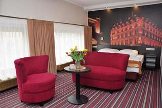 Отель Hotel Atrium Новы-Томысль Двухместный номер с 1 кроватью или 2 отдельными кроватями-11
